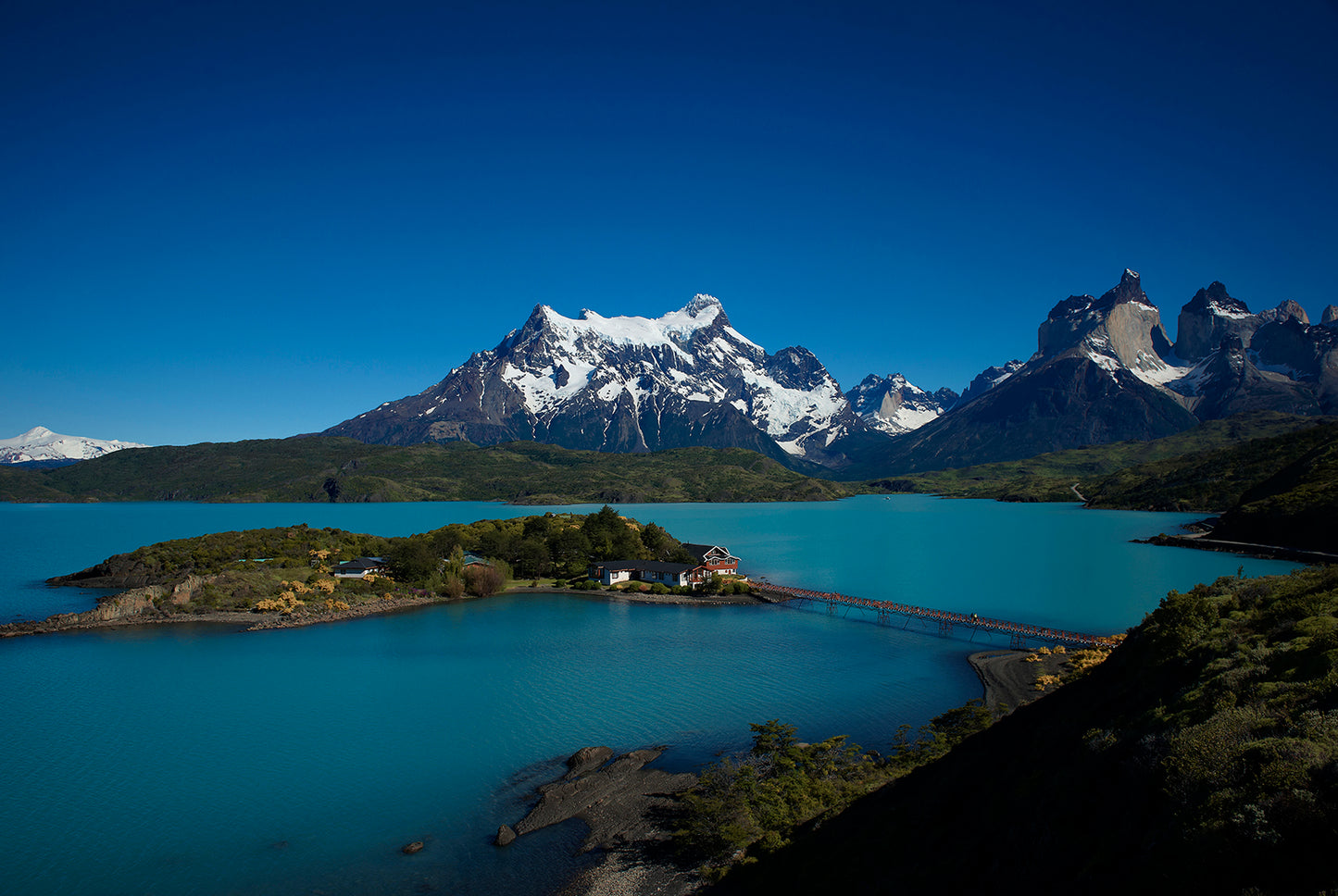 01_Glacial Grey_Torres De lPaine, Chile_60x40cm