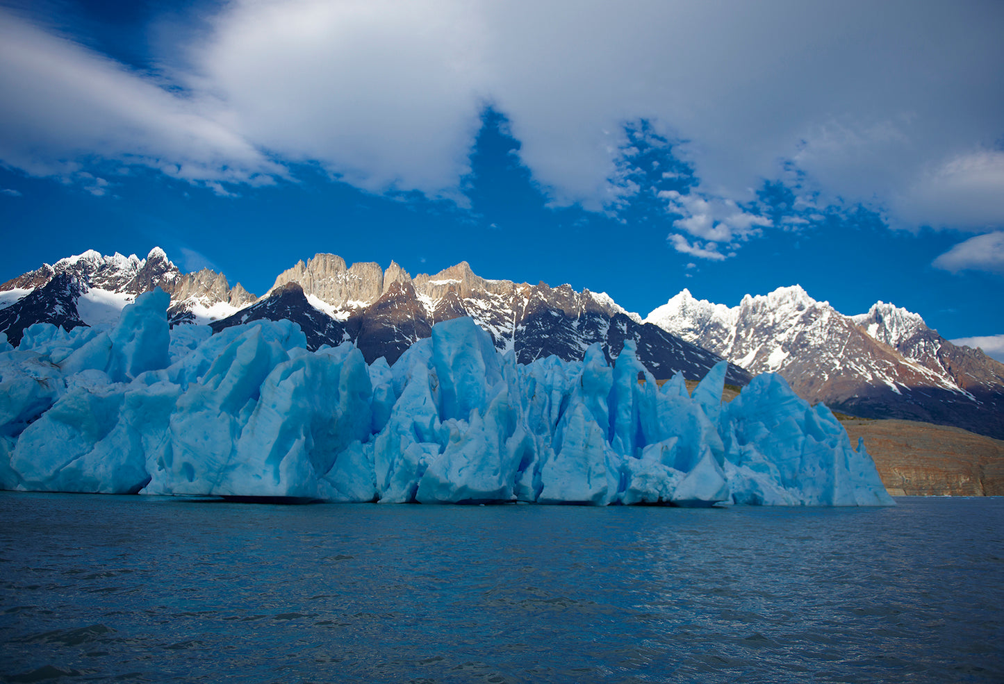 01_Glacial Grey_Torres De lPaine, Chile_60x40cm