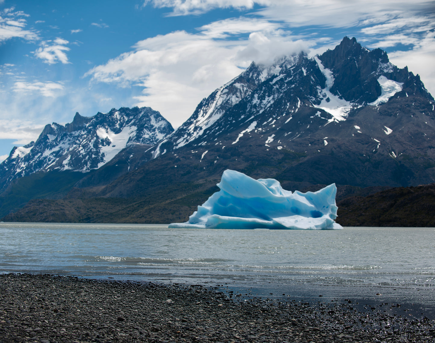 01_Glacial Grey_Torres De lPaine, Chile_60x40cm