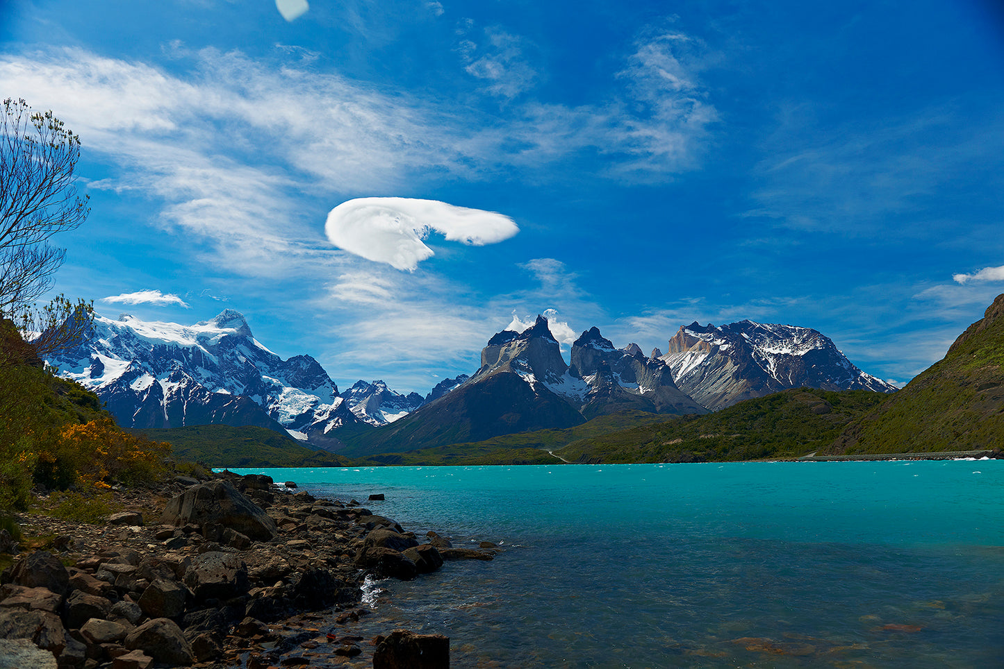 01_Glacial Grey_Torres De lPaine, Chile_60x40cm