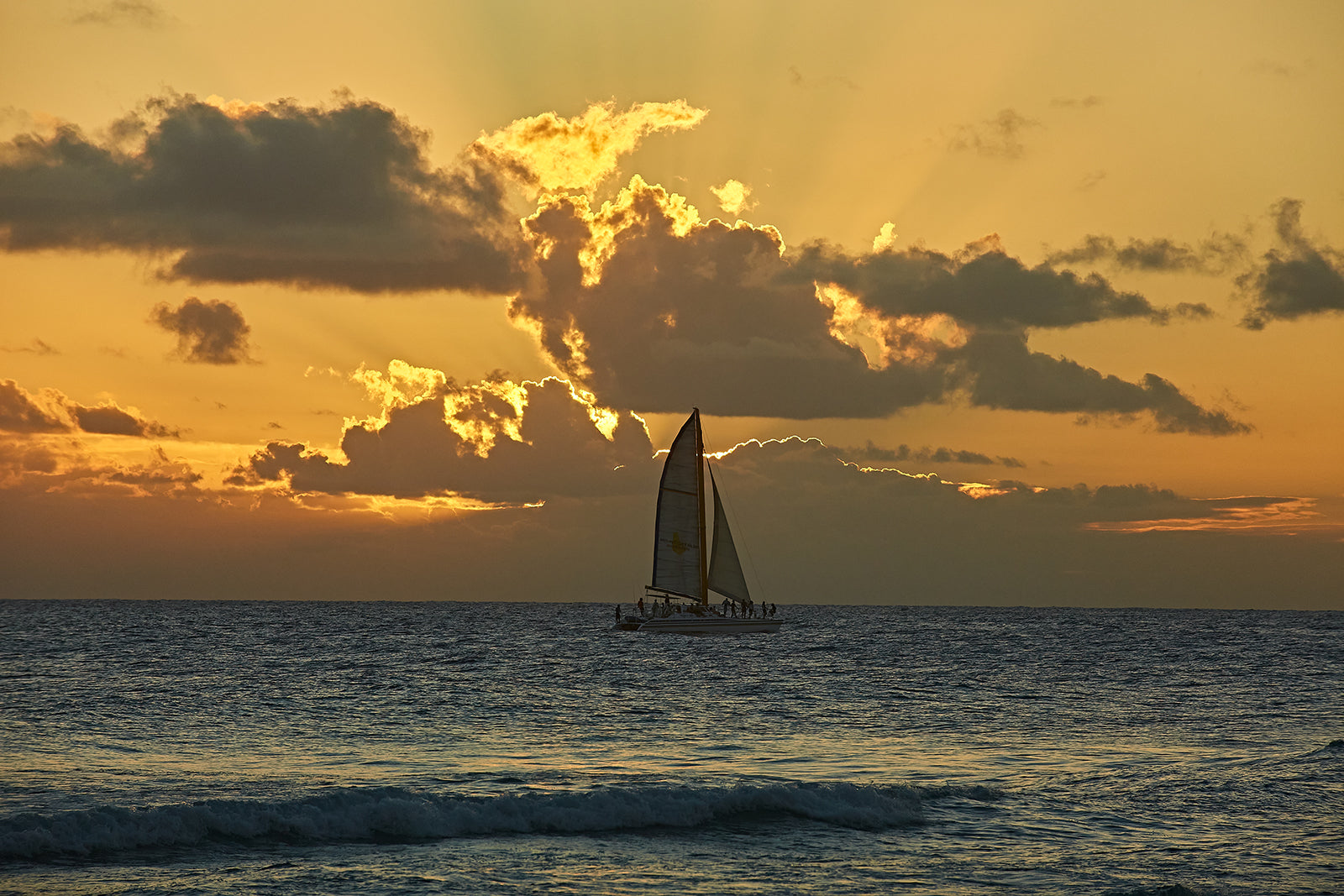 Certificate of Authenticity:
Artwork Title: 5_Barbados_Caribbean Light 60x40
Series: Barbados
Artist: Marcus Luconi
Year of Capture: 2013
Location: Barbados
Original Medium: Digital 35mm
Camera: Canon 5D
Print: Fine art archival pigment print
Edition: [número da edição]