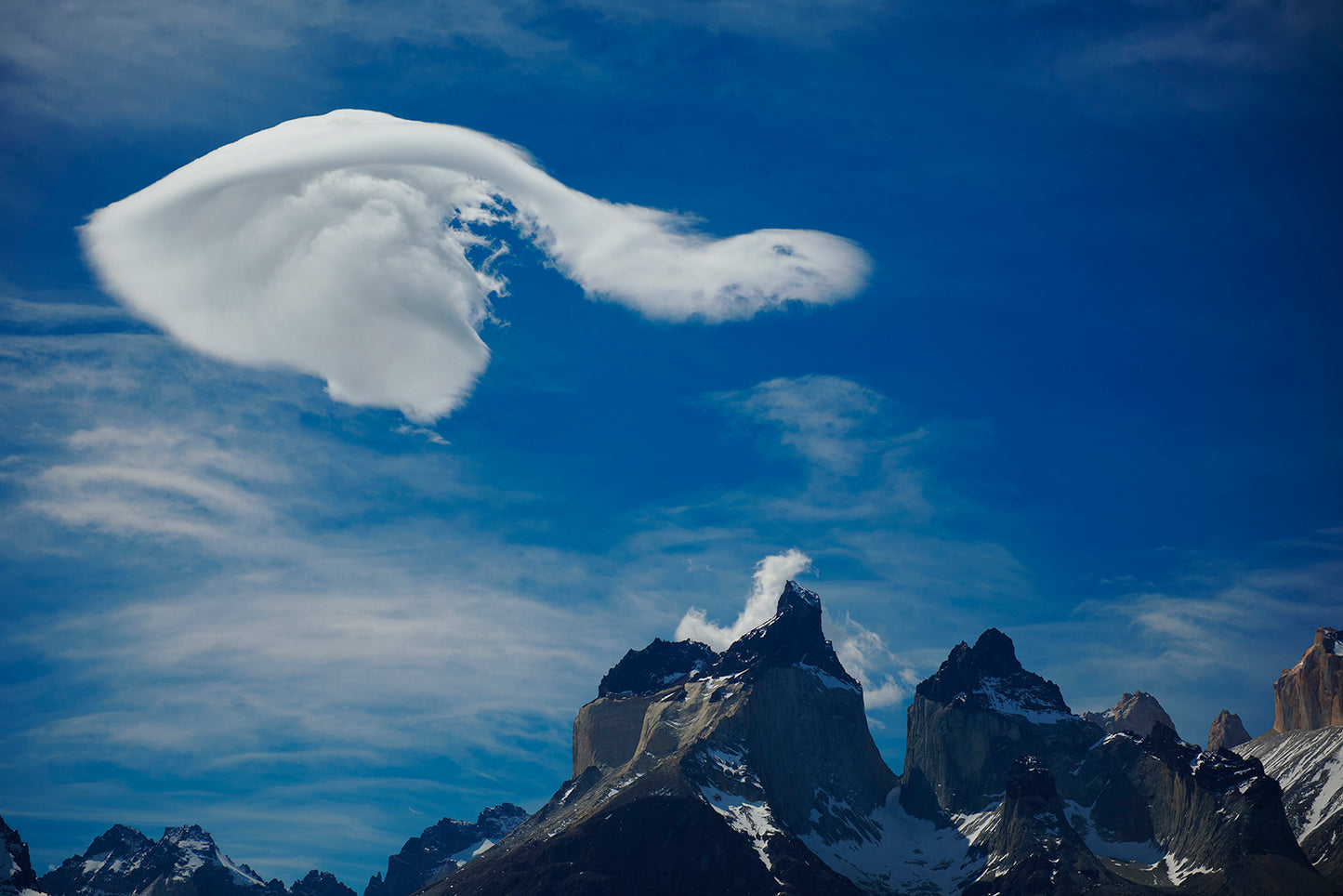 01_Glacial Grey_Torres De lPaine, Chile_60x40cm
