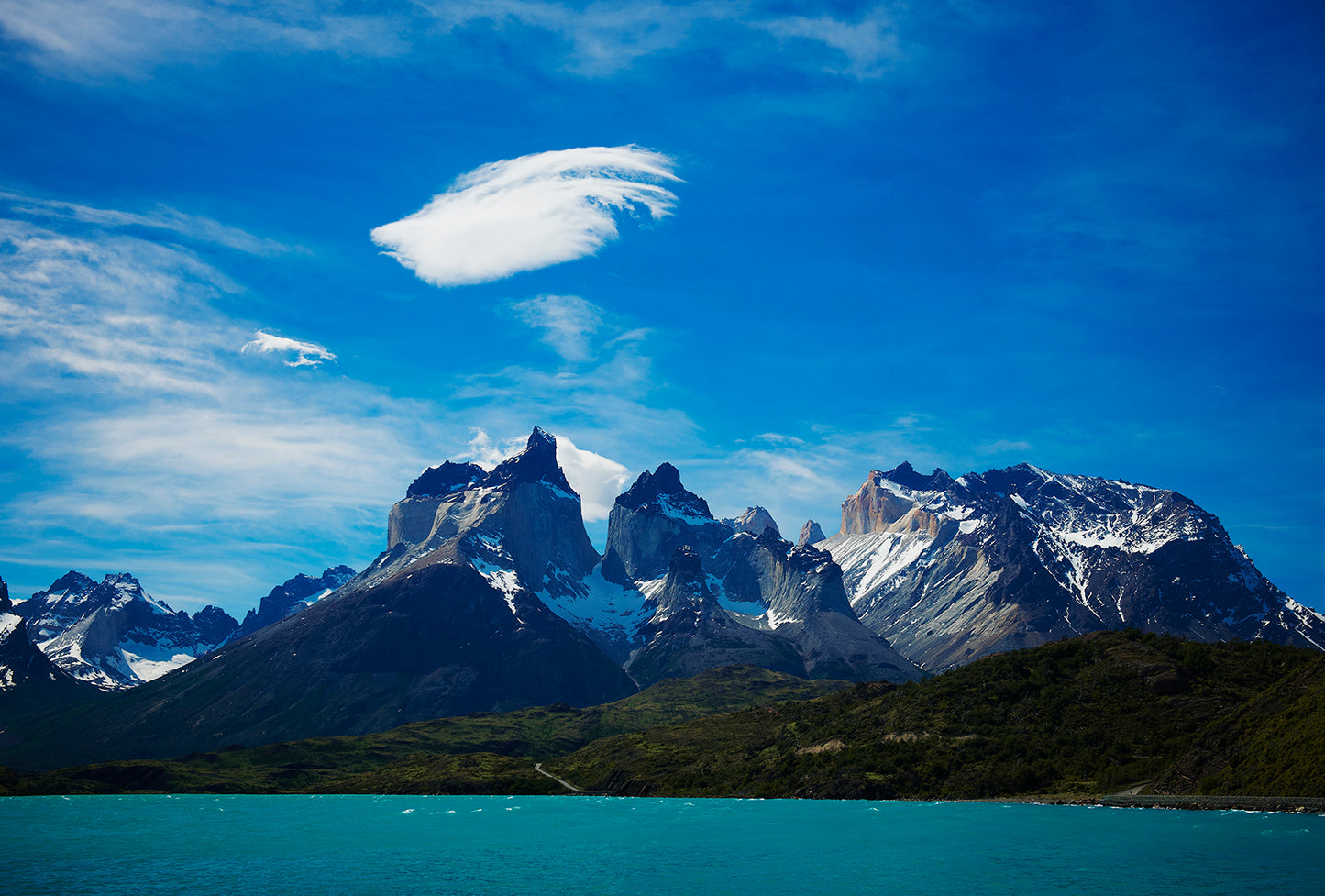 01_Glacial Grey_Torres De lPaine, Chile_60x40cm