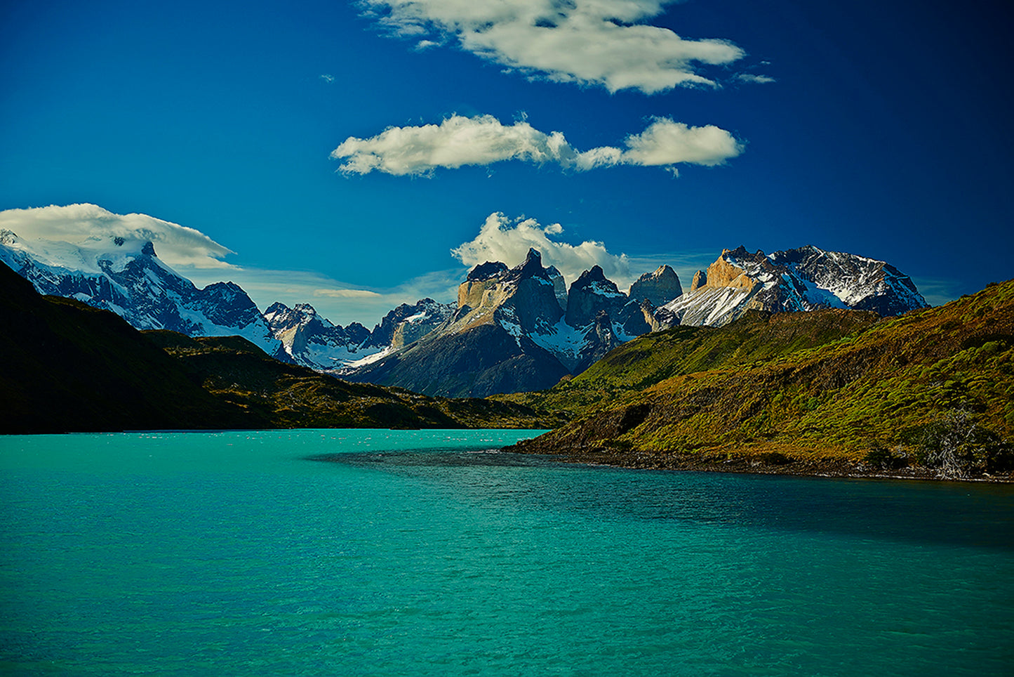 01_Glacial Grey_Torres De lPaine, Chile_60x40cm