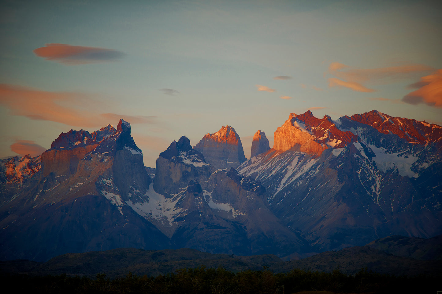 01_Glacial Grey_Torres De lPaine, Chile_60x40cm