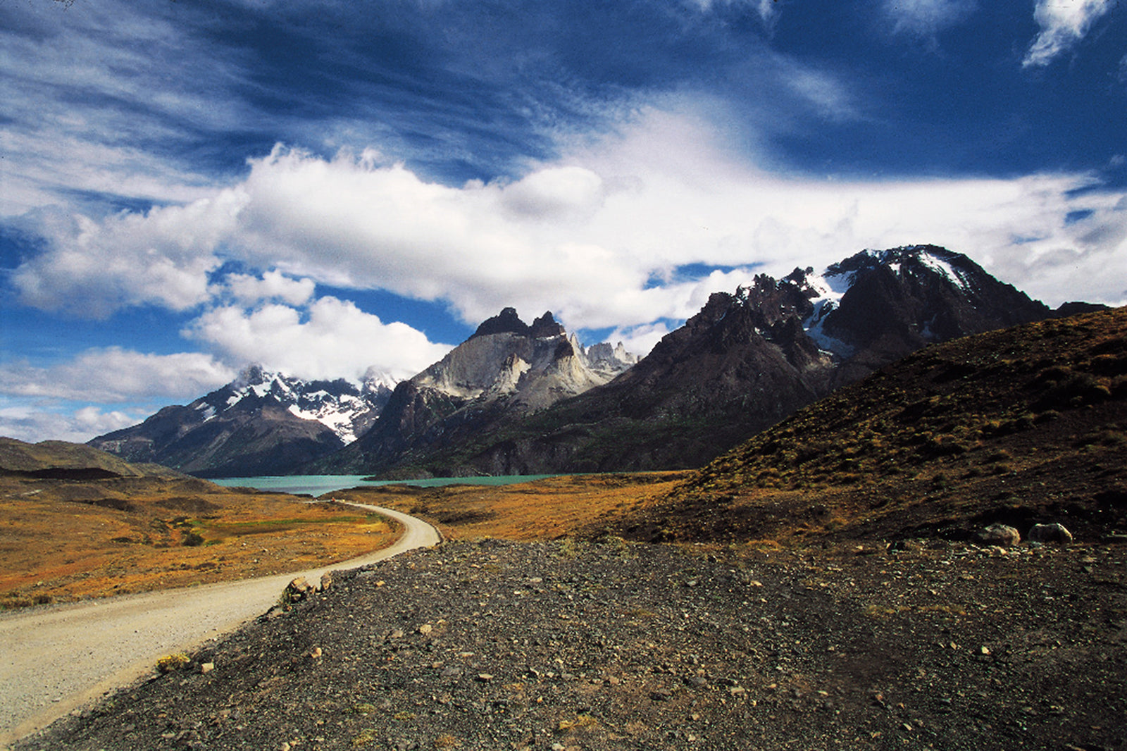 Certificate of Authenticity:
Artwork Title: 48_TorresDelPaine_Chile_60x40cm
Series: Patagonia 2000-2010
Artist: Marcus Luconi
Year of Capture: 2010
Location: Torres del Paine, Chile
Original Medium: digital 35mm
Camera: NikonD3X
Print: Fine art archival pigment print
Edition: [número da edição]
