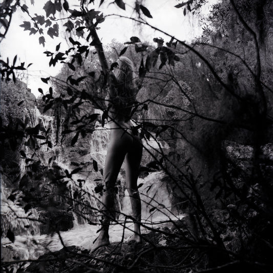 Artwork Title: Blessed_Nature_ 80 x 80 cm
Series: Body Way
Artist: Marcus Luconi
Year of Capture: 2004
Location: Cambará, RS, Brasil
Original Medium: Ilford HP5 400 ISO
Camera: Hasselblad 503 CW
Print: Fine art archival pigment print
Edition: [número da edição]