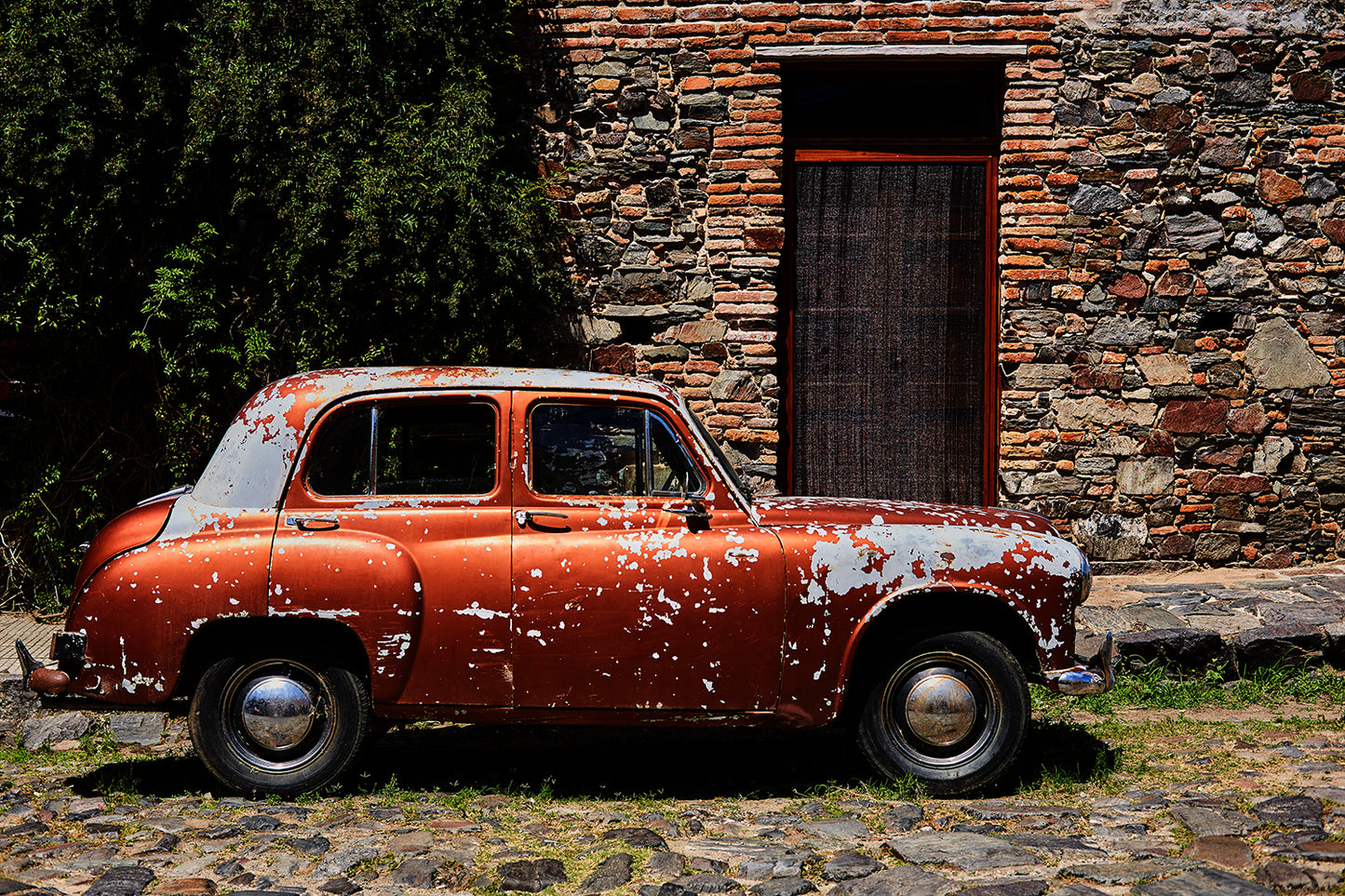 Car, House and Green 100 x 75 cm