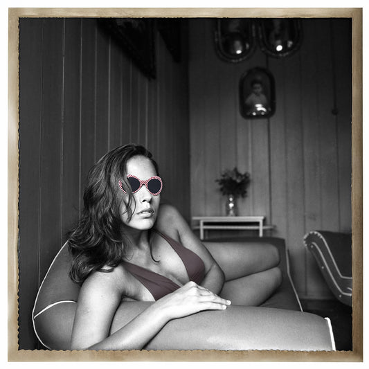 Certificate of Authenticity:
Artwork Title: Glasses_Vintage_Sofa__80x80_cm
Series: Body Way Hybrid
Artist: Marcus Luconi
Year of Capture: 2004
Location: 
Original Medium: Kodak negative film TriX 400 ISO
Camera: Hasselblad 503 CW
Print: Fine art archival pigment print
Edition: [número da edição]