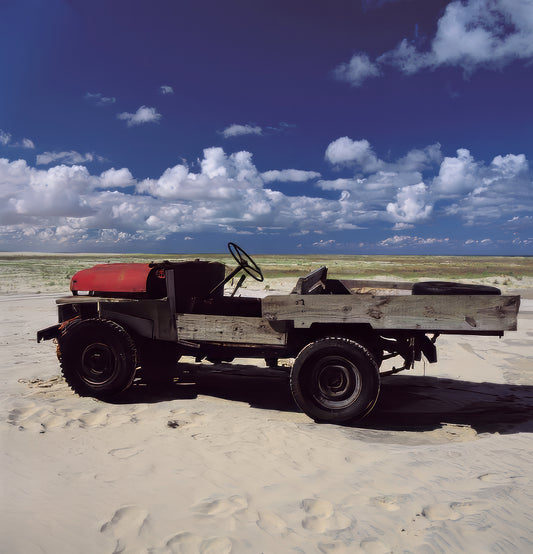 Photographed in April 2001 on the coast of Mostardas, Rio Grande do Sul, Brazil, these images reveal extraordinary vehicles created by local artisanal fishermen to confront the sea, sand and corrosive salt air.

Old four-wheel-drive vehicles had their original metal bodies replaced by wooden structures, adapted for the demanding daily work of pulling heavy fishing nets from the ocean. Built outdoors with necessity, experience and remarkable ingenuity, these machines possess a singular beauty: functional obj